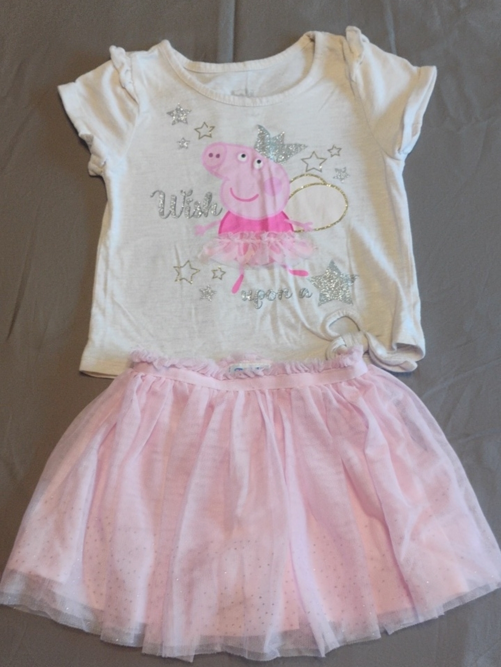 Girls Pink Peppa Pig Tulle Skirt Outfit 5T. With Peppa Pig Learning Book.